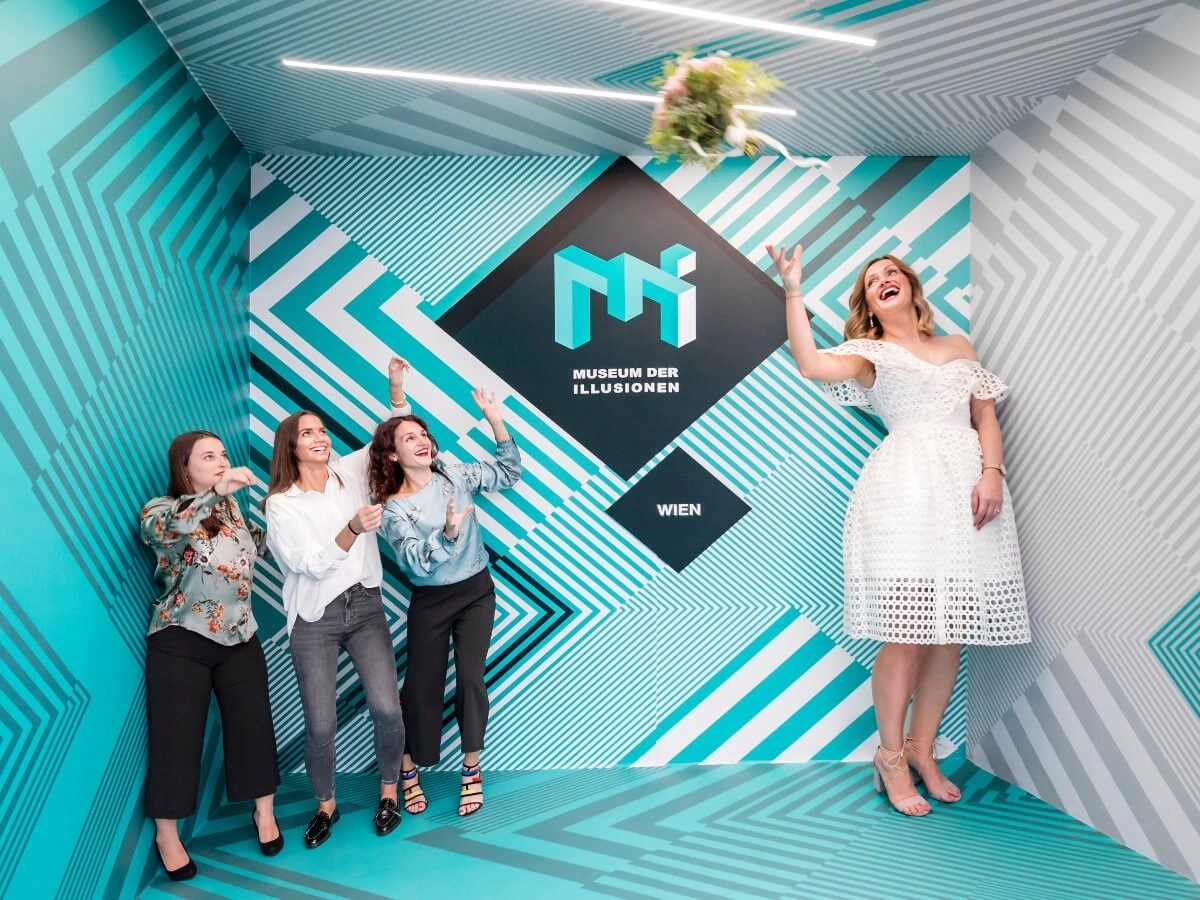 junggesellinnenabschied group visits gallery3 moi city 1200×900 (1)