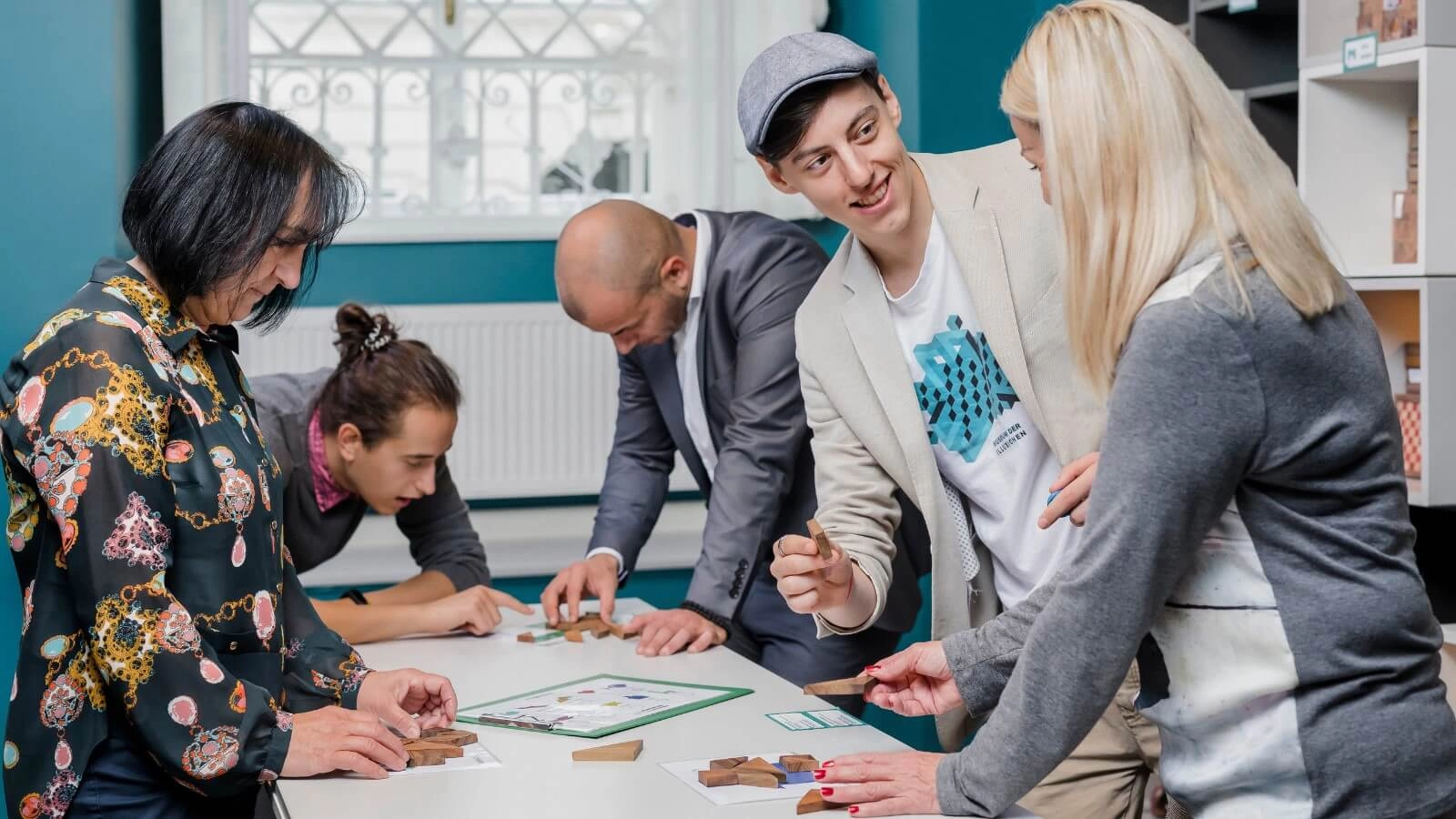 teambuilding featured image group list moi vienna 1600×900 1