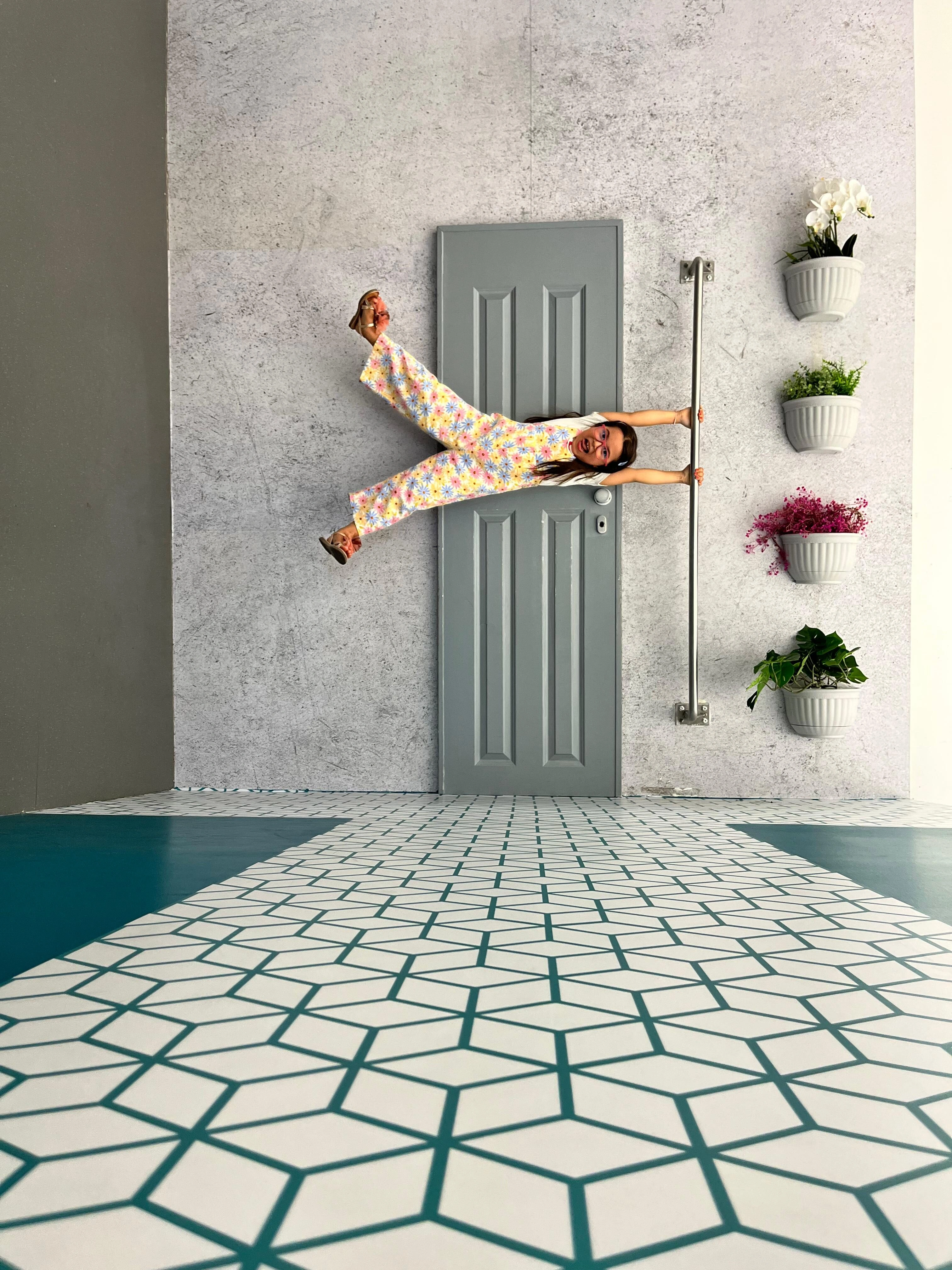 mädchen_upside down room